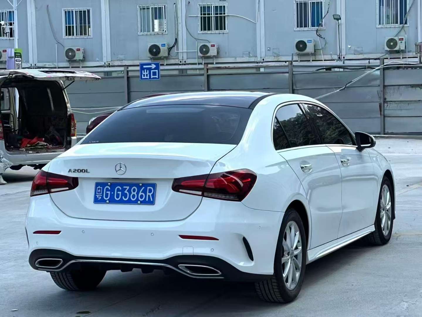 Mercedes-Benz A-Class A200L Dynamic 3