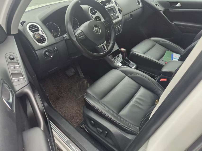 Volkswagen Tiguan 1.8T 2WD Silk Road Comfort Edition 3