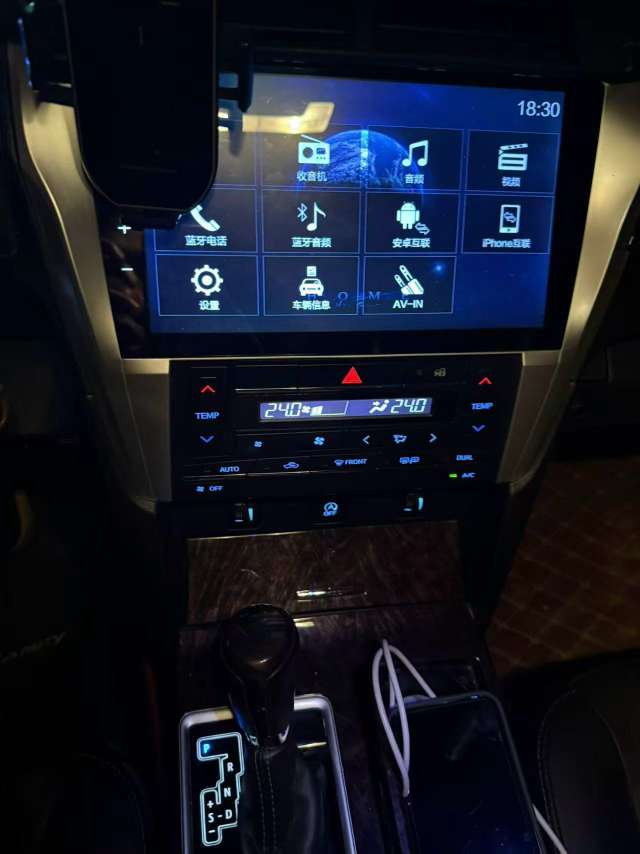 Toyota Camry 2.0G 7