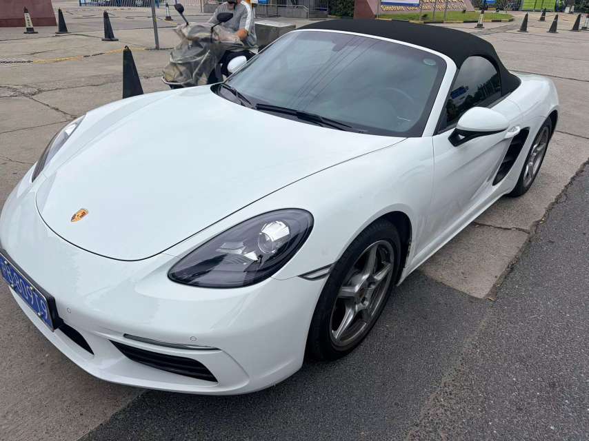Porsche 718