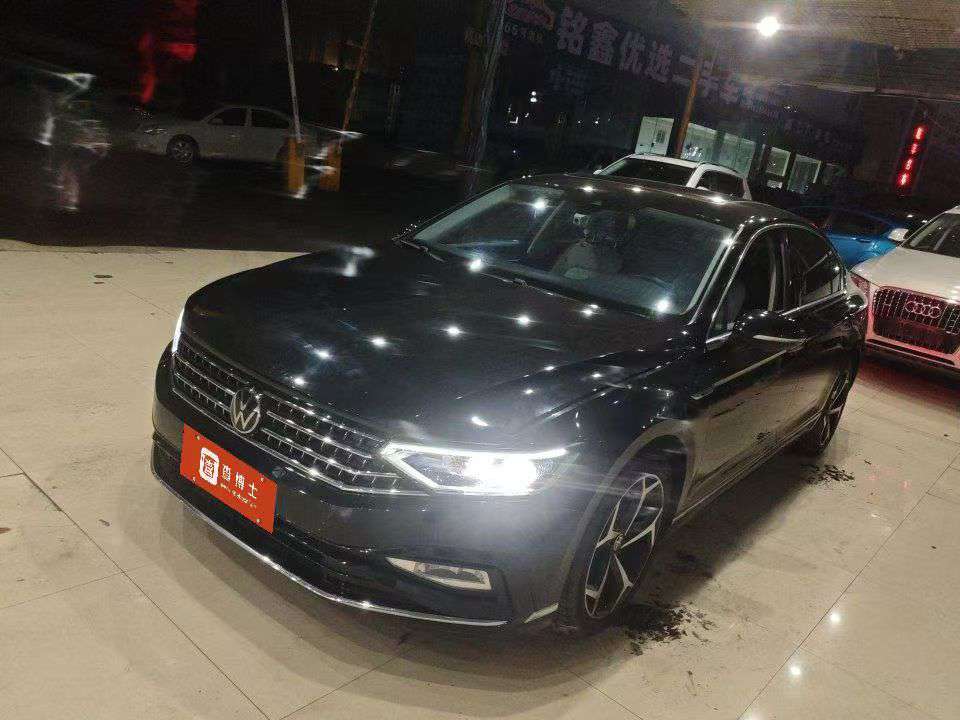 Volkswagen Magotan 330 Luxury Edition