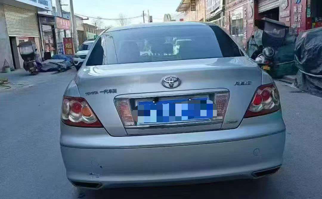 Toyota Reiz 2010 2.5 V6 Commemorative Edition 5