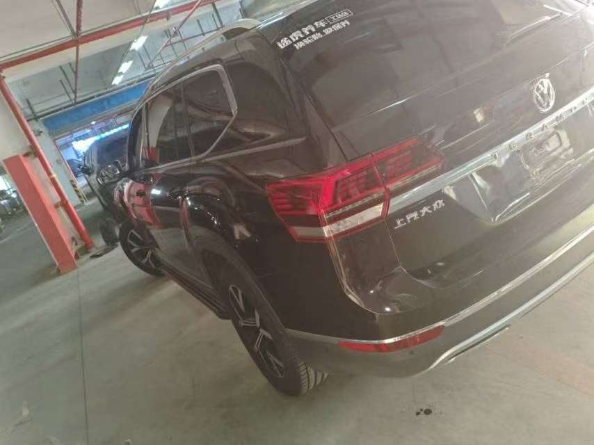 Volkswagen Teramont 2.0T 380 AWD Luxury 7-Seater 3