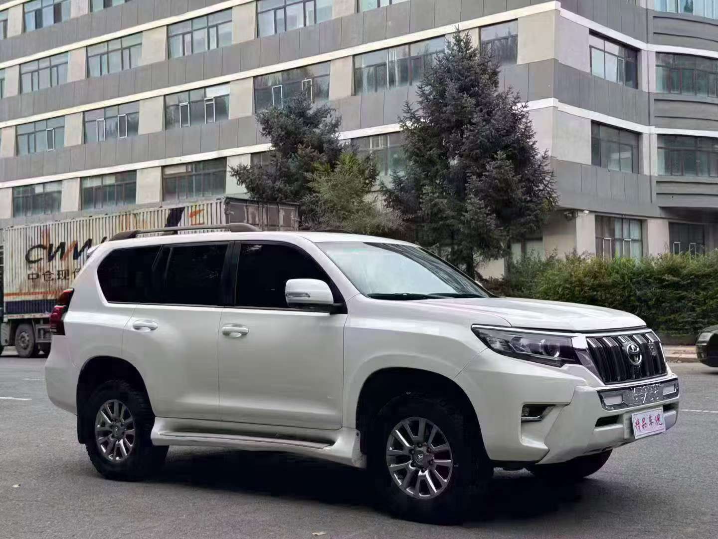 Toyota Prado 2011 2700 CN Spec 7-Seater 2