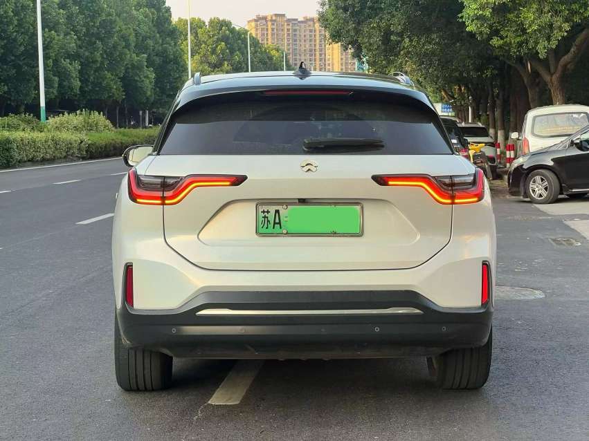 NIO ES6 3