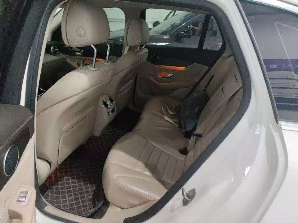 Mercedes-Benz GLC GLC 300 4MATIC 2.0T Luxury 7