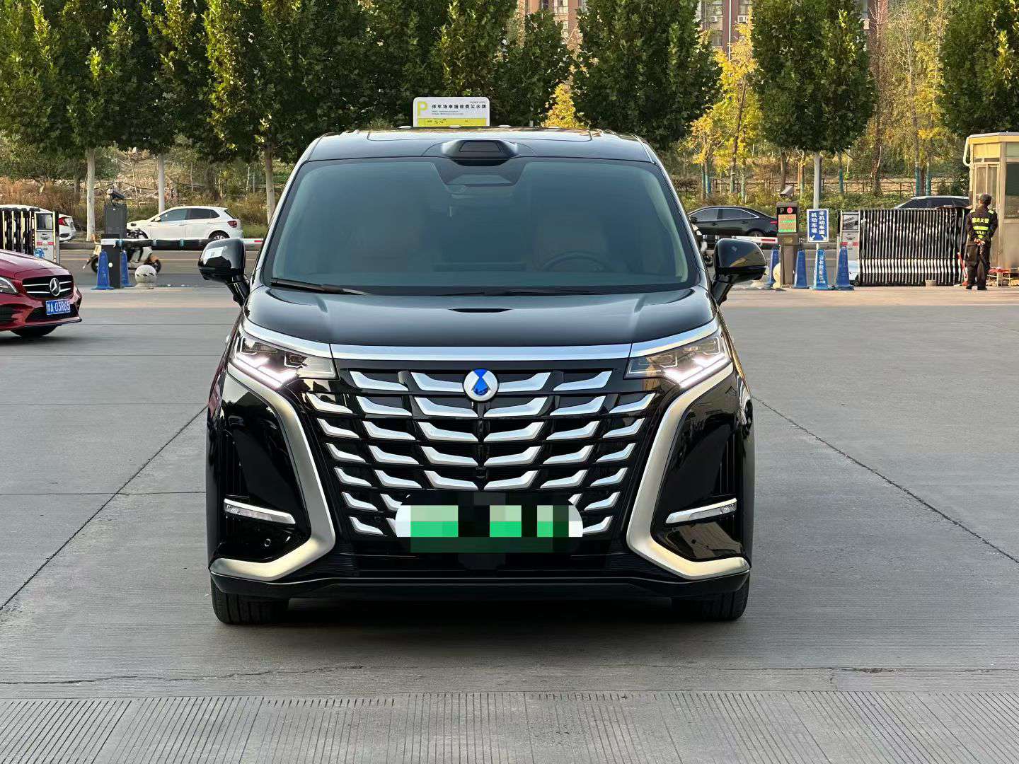 Denza D9 AWD Premium Intelligent Driving Edition 2