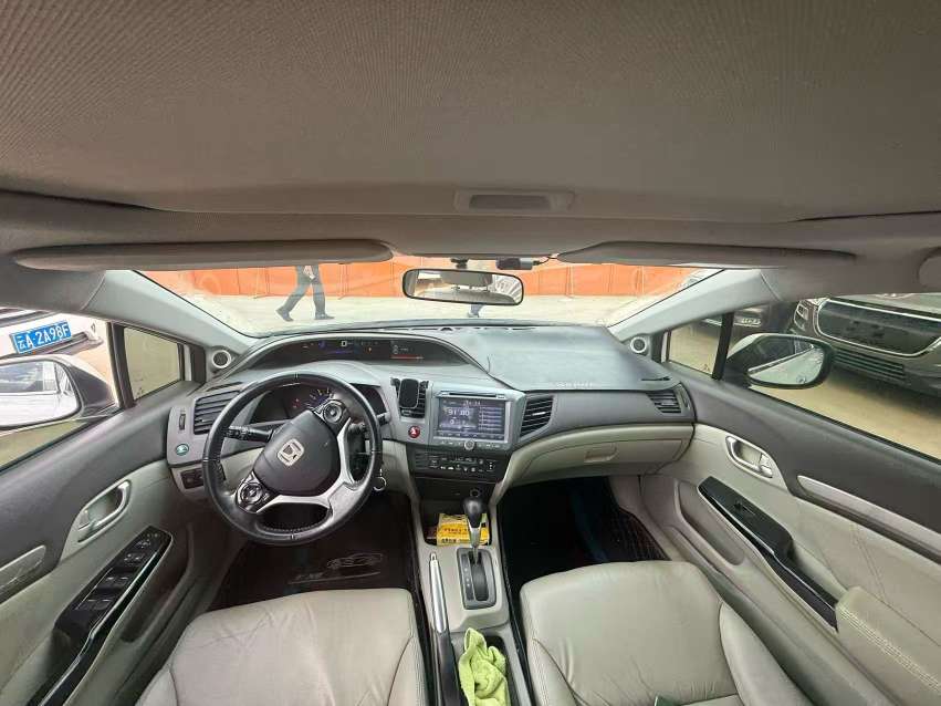 Honda Civic 1.8L Automatic 8