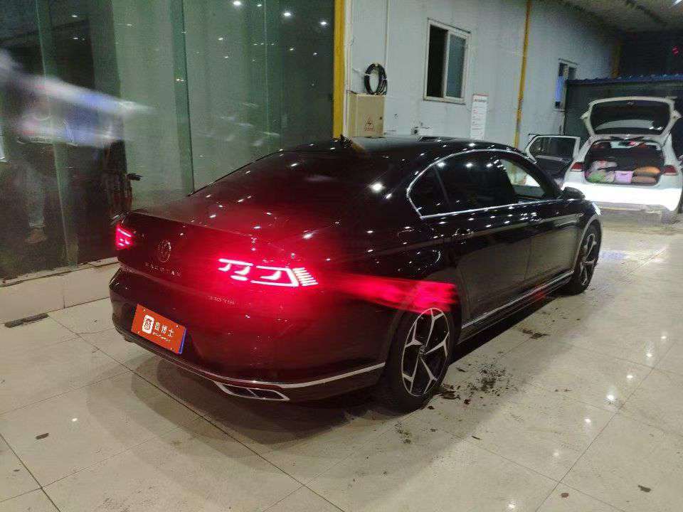 Volkswagen Magotan 330 Luxury Edition 6