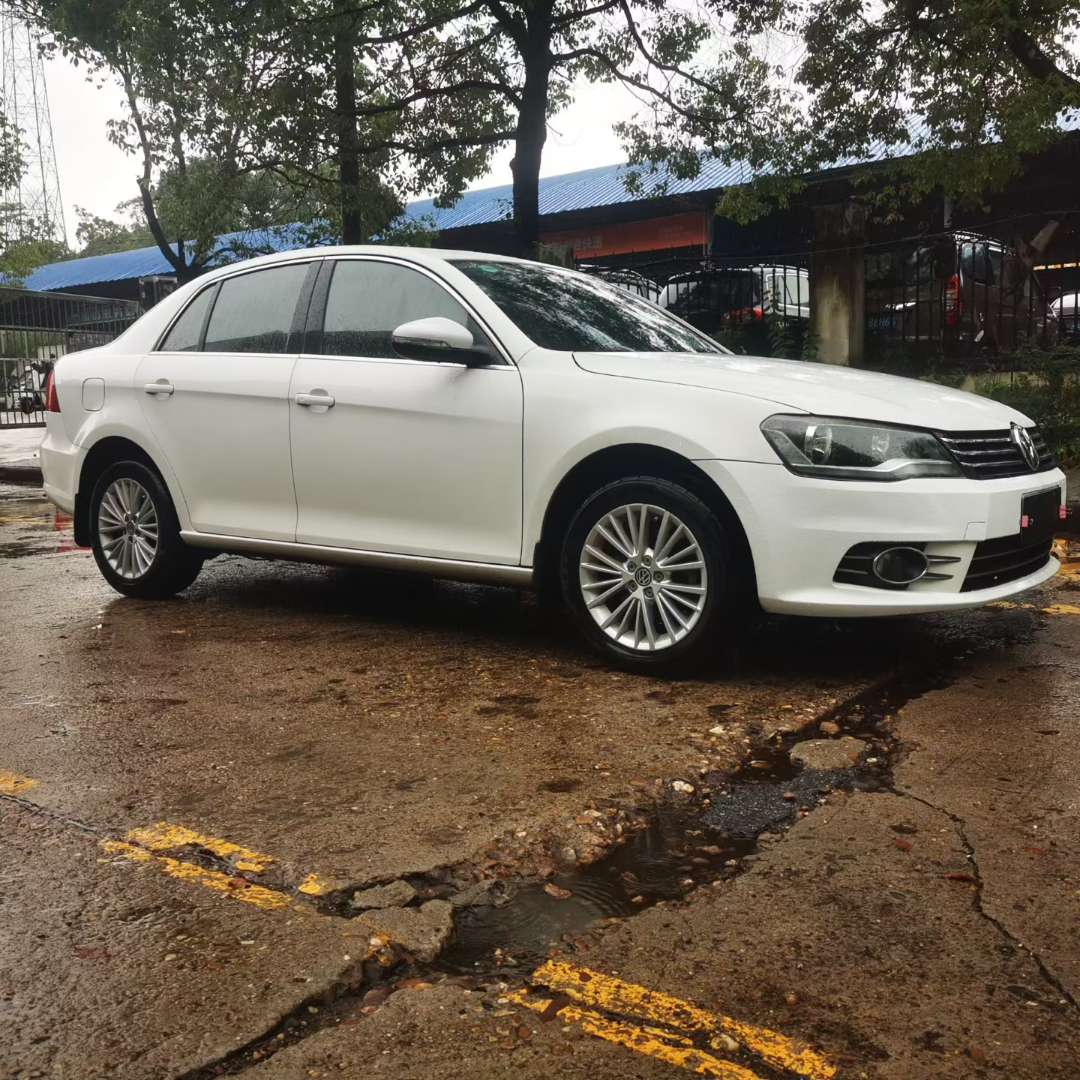 Volkswagen Bora Luxury Edition