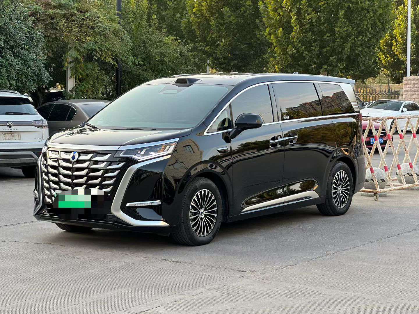 Denza D9 AWD Premium Intelligent Driving Edition