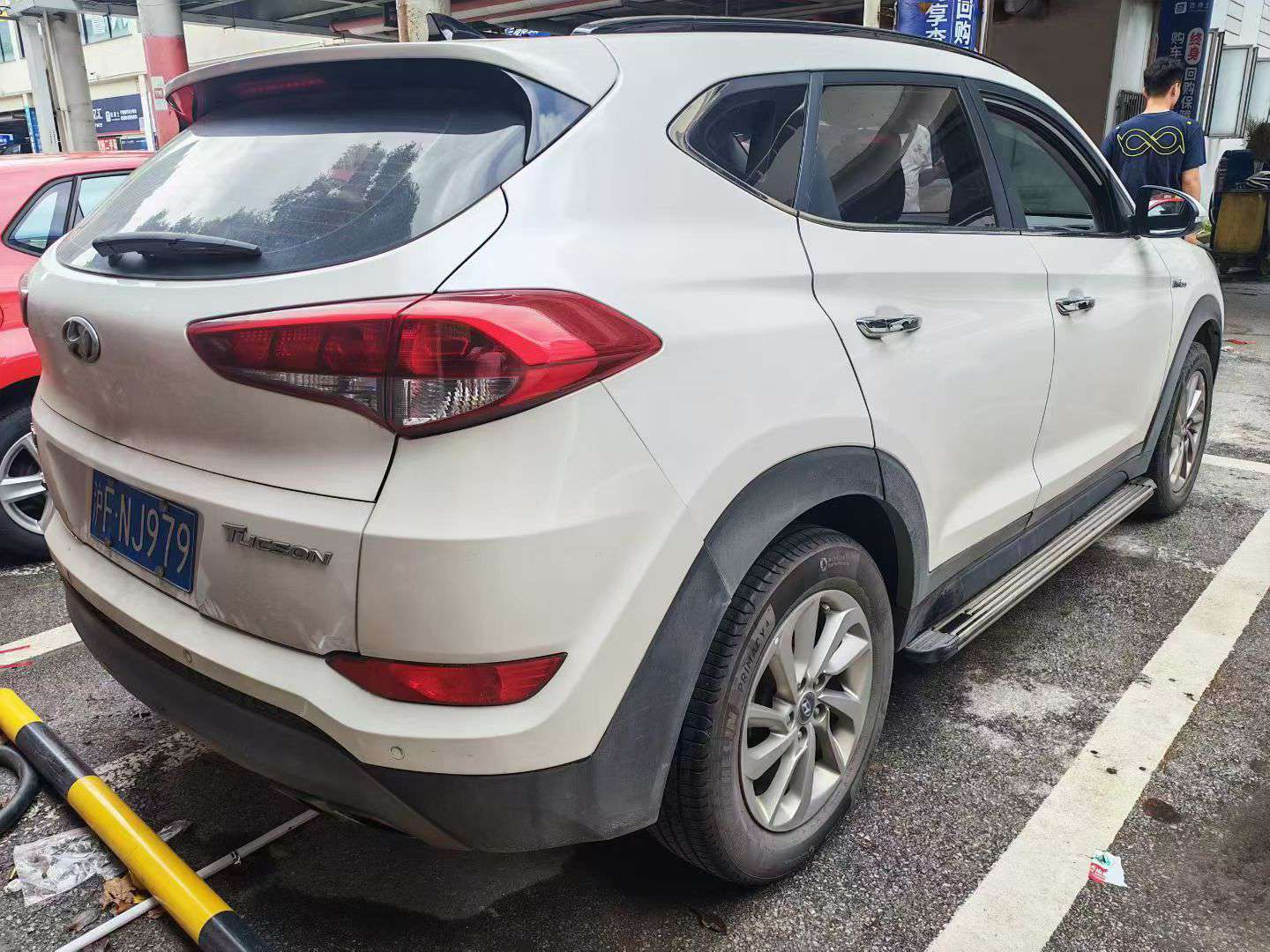 Hyundai Tucson 1.6L Automatic 8