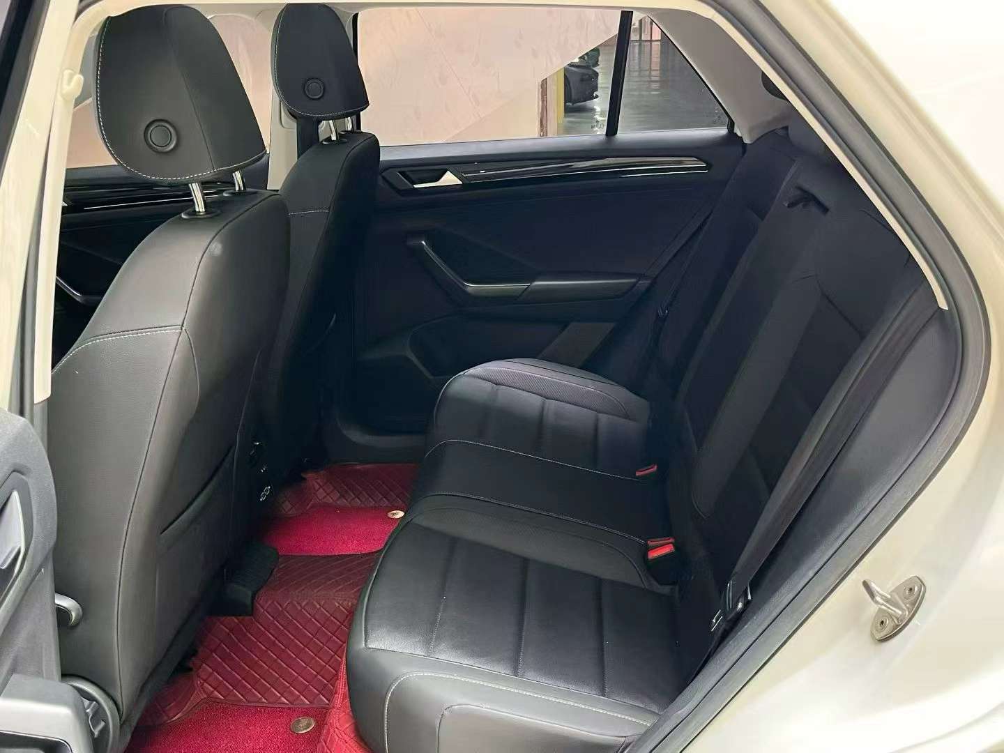Volkswagen T-Roc 2020 Comfort Edition 8