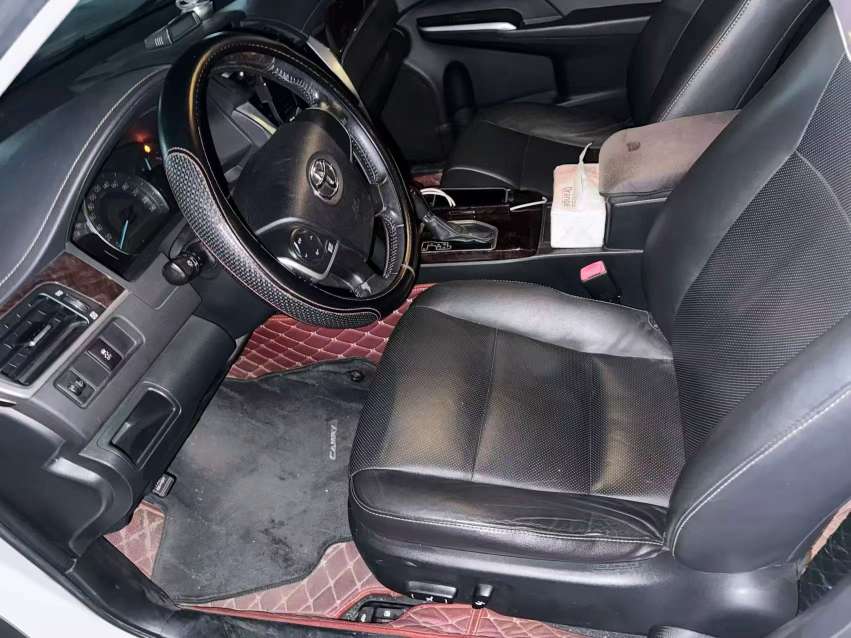 Toyota Camry 2.0G 4