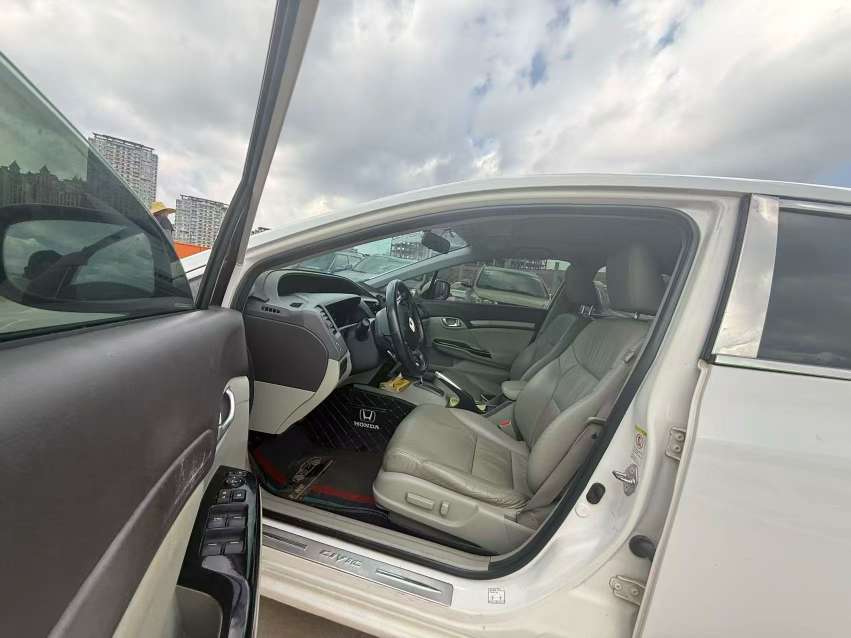 Honda Civic 1.8L Automatic 9
