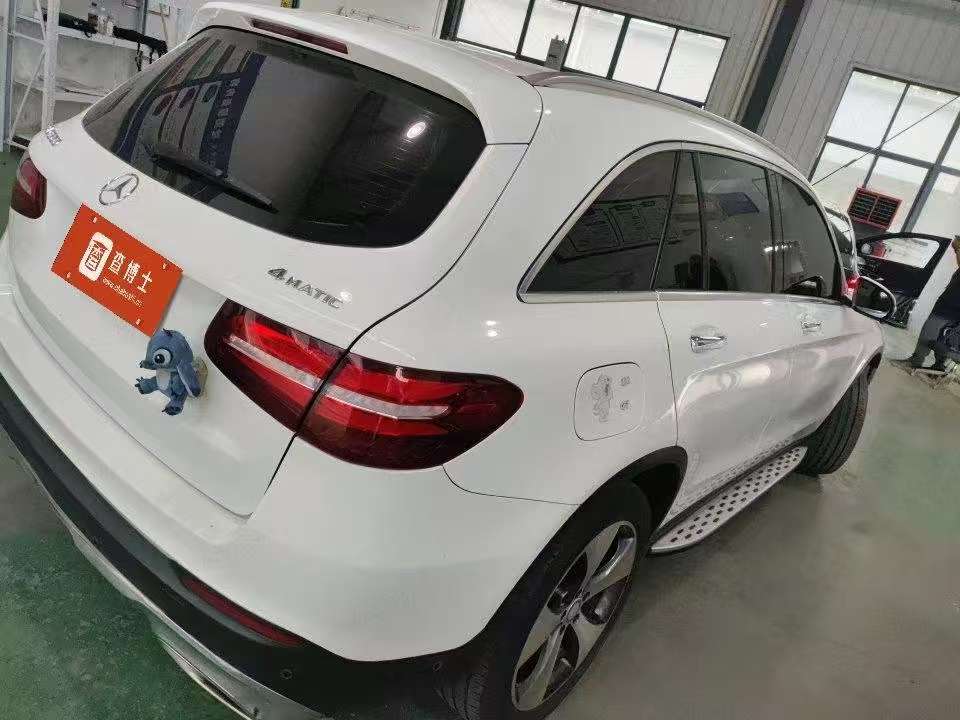 Mercedes-Benz GLC GLC 300 4MATIC 2.0T Luxury 4