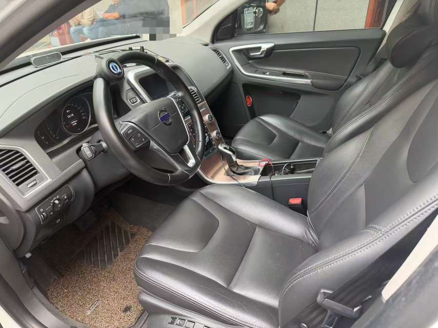 Volvo XC60 2017 2.0T T5 Zhiyuan Edition 2