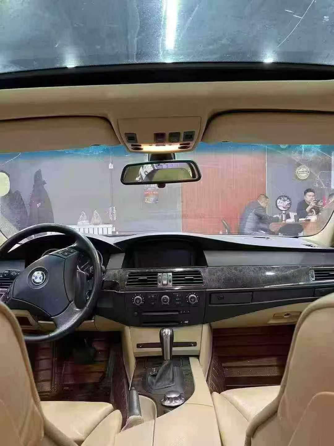 BMW 5 Series 2005 530 8