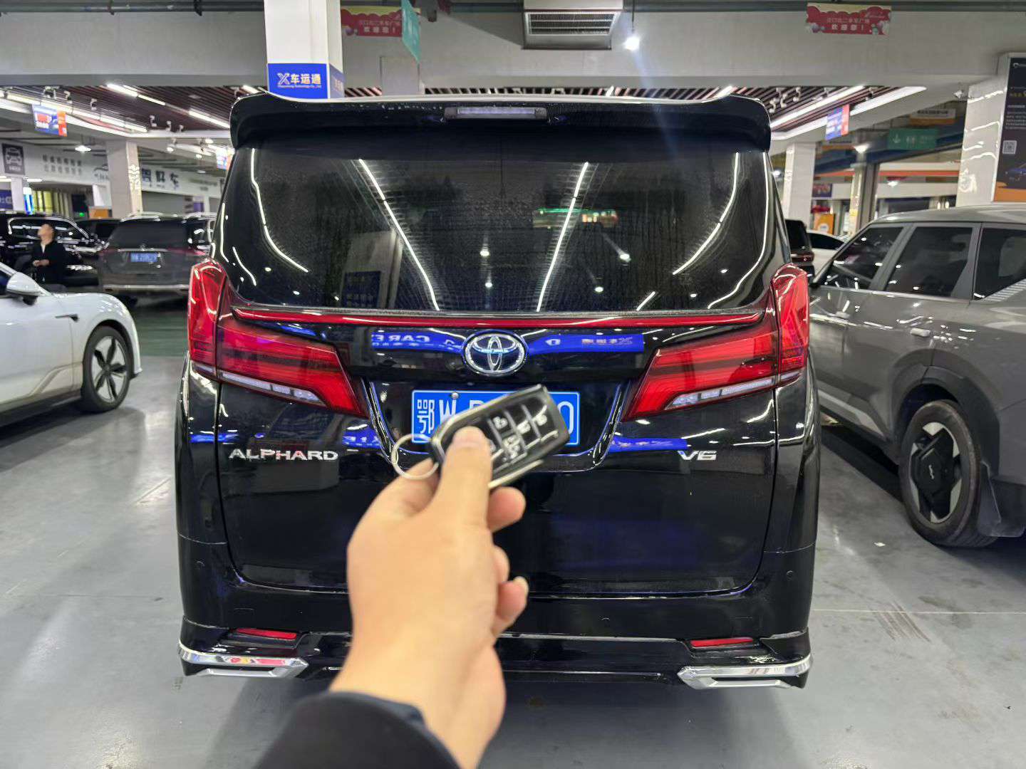 Toyota Alphard 2019 8