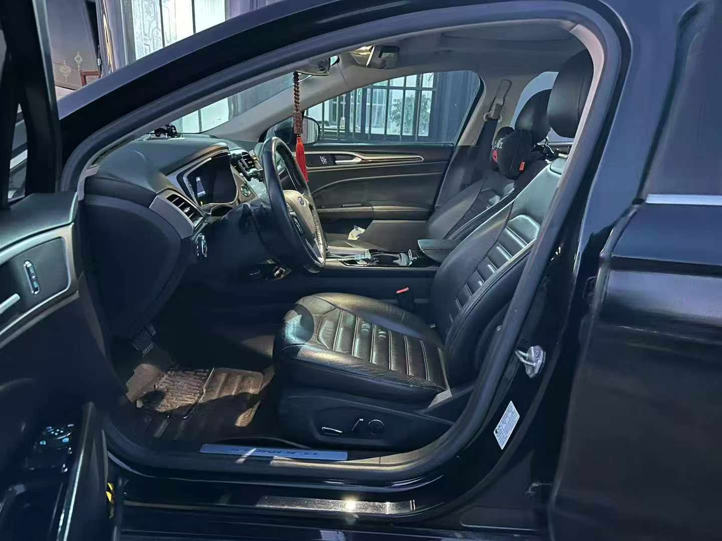 Ford Mondeo 5