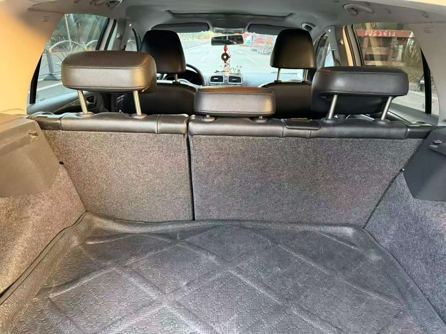 Volkswagen Golf 1.4T Automatic Sunroof 5