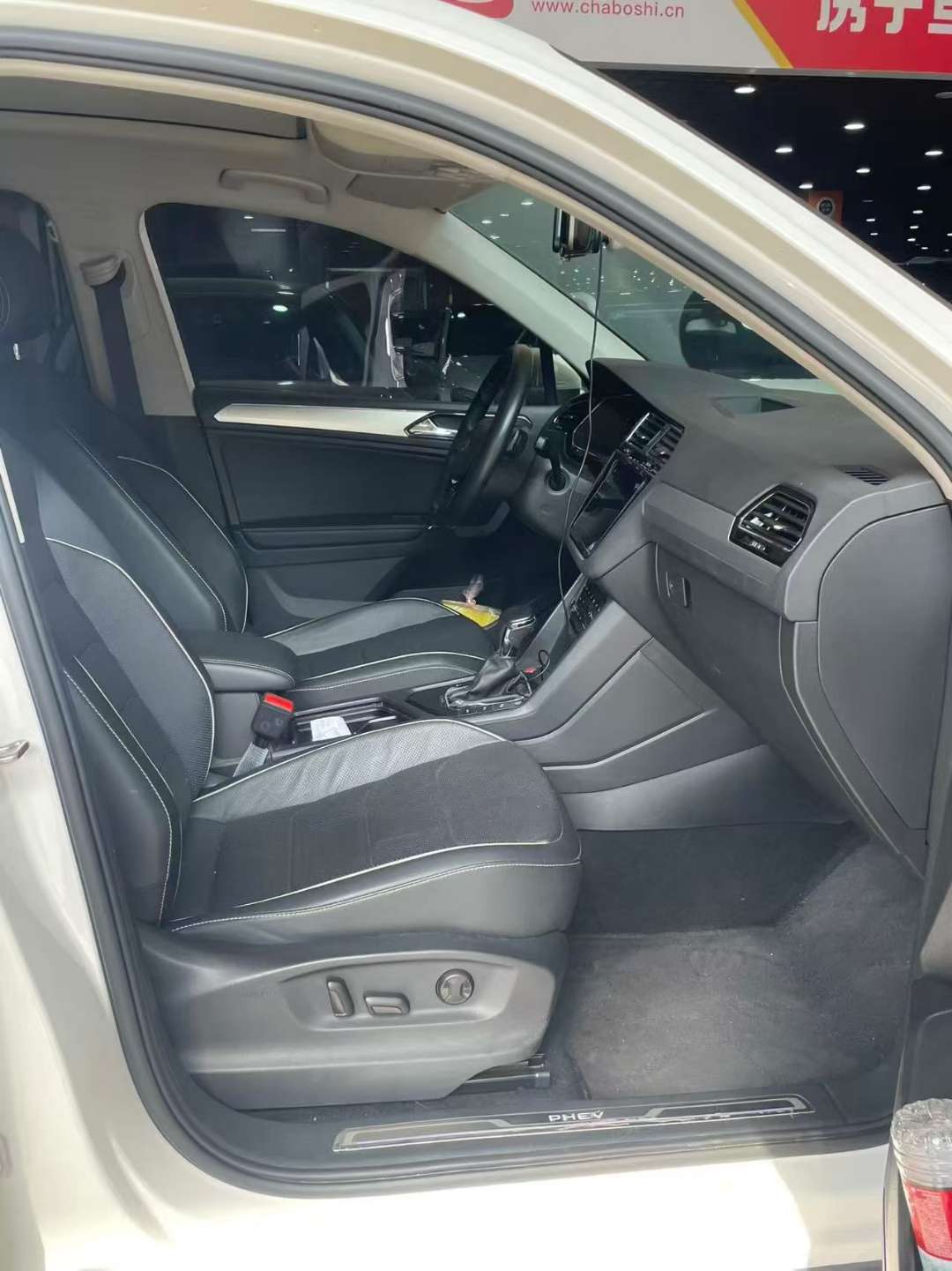 Volkswagen Tiguan L PHEV 430 PHEV Flagship Edition 1.4T 4
