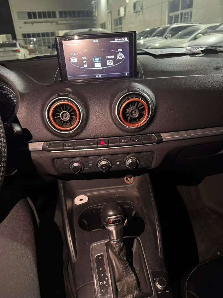 Audi A3 8
