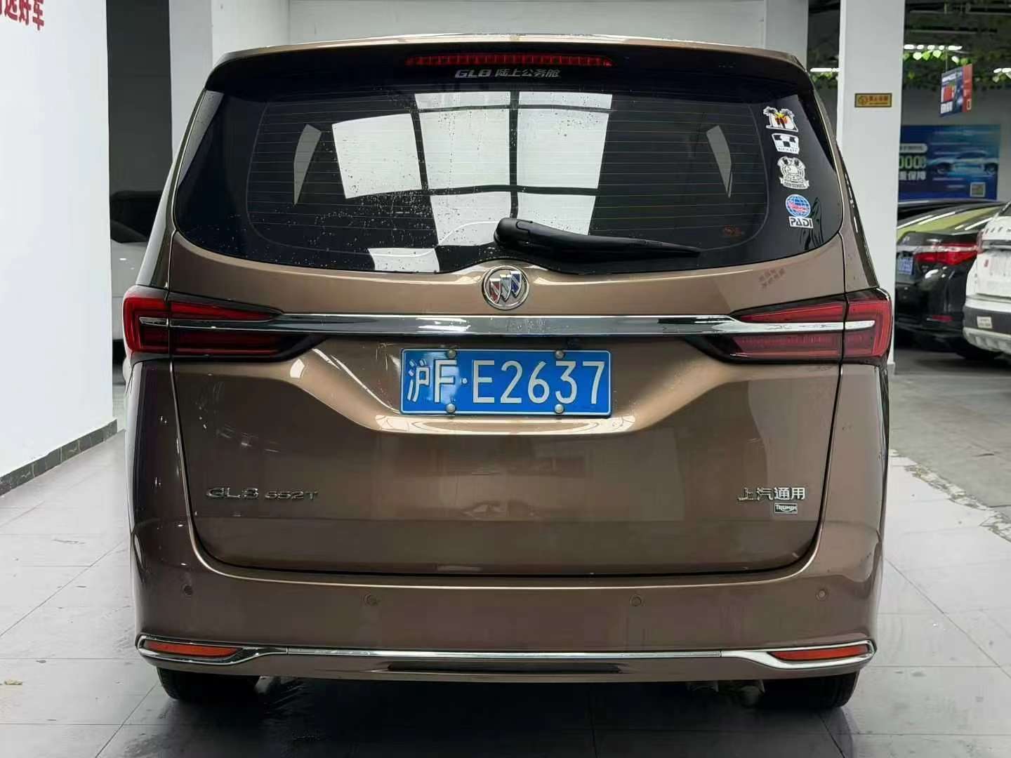 Buick GL8 5