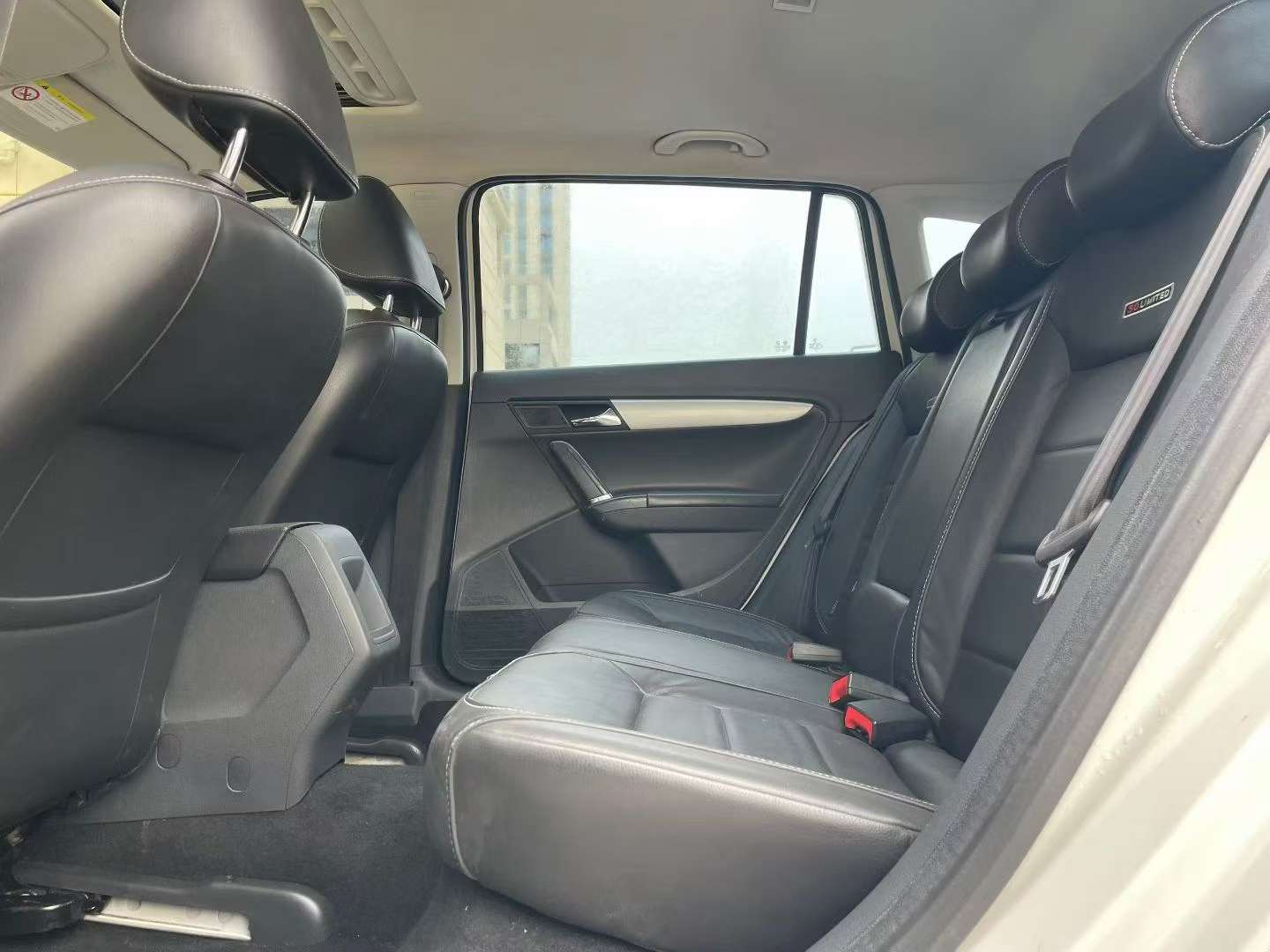 Volkswagen C-TRADE 30th Anniversary Edition 1.4T 6