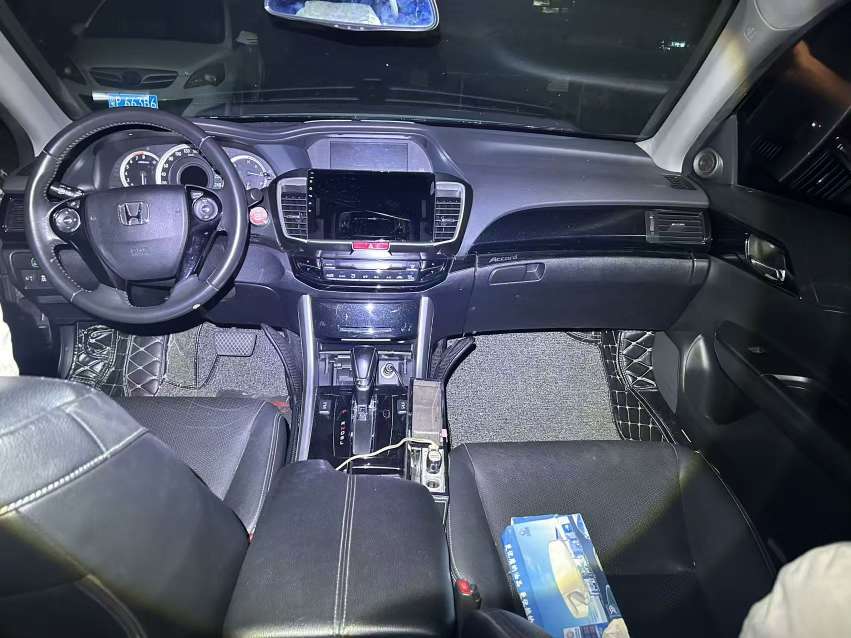 Honda Accord 2.0L Automatic Luxury Edition 5