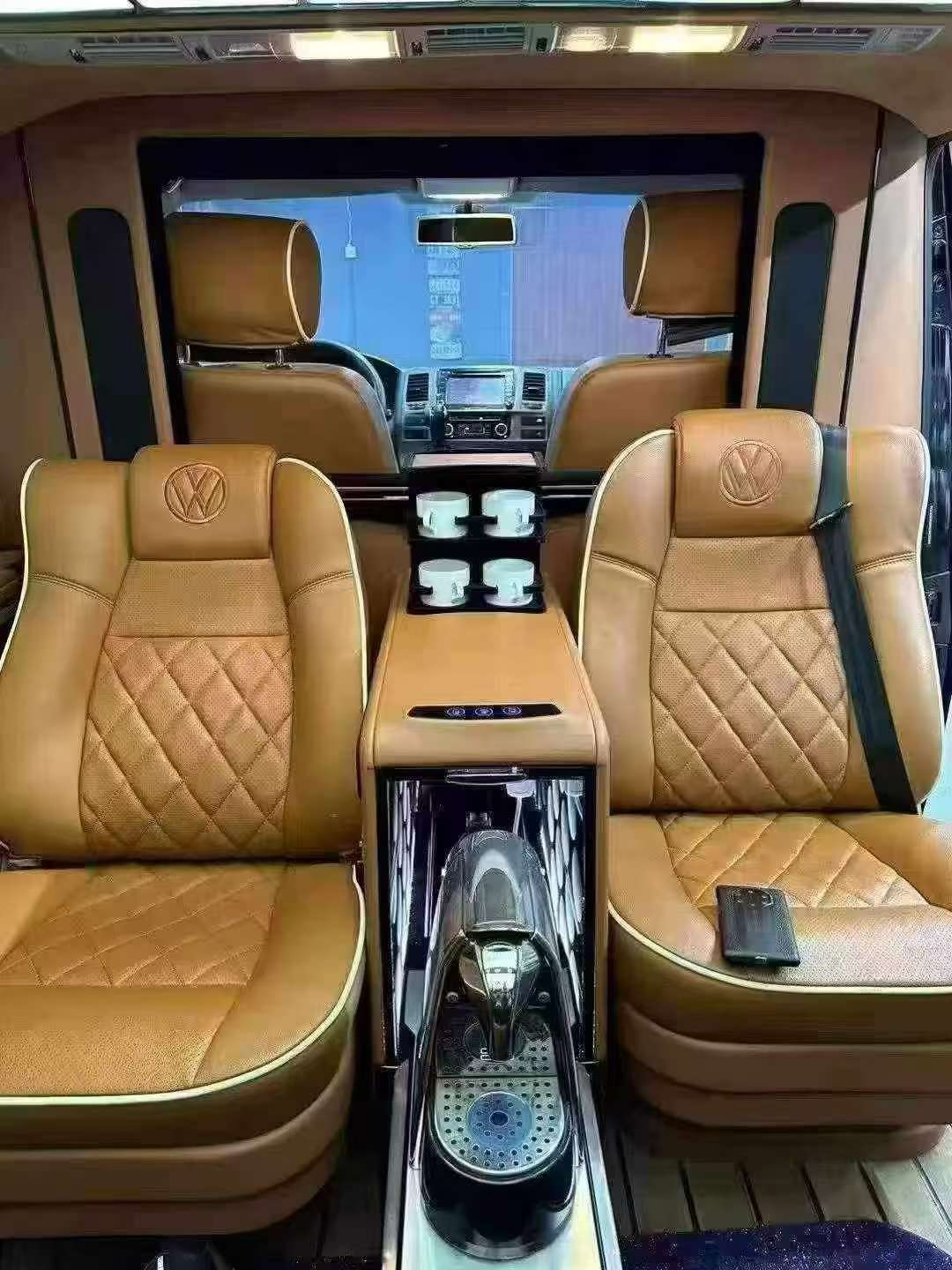 Volkswagen Caravelle 2016 2.0T 6 Seats 6