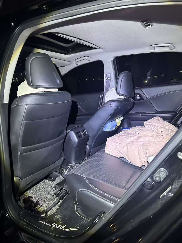 Honda Accord 2.0L Automatic Luxury Edition 6