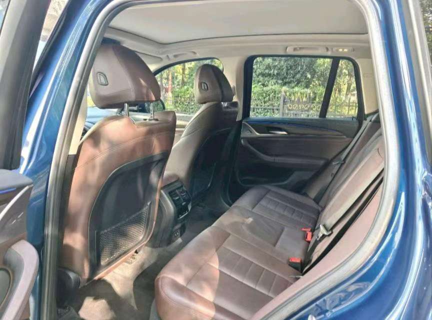 BMW X3 X3 28 Luxury 2.0T AWD 4