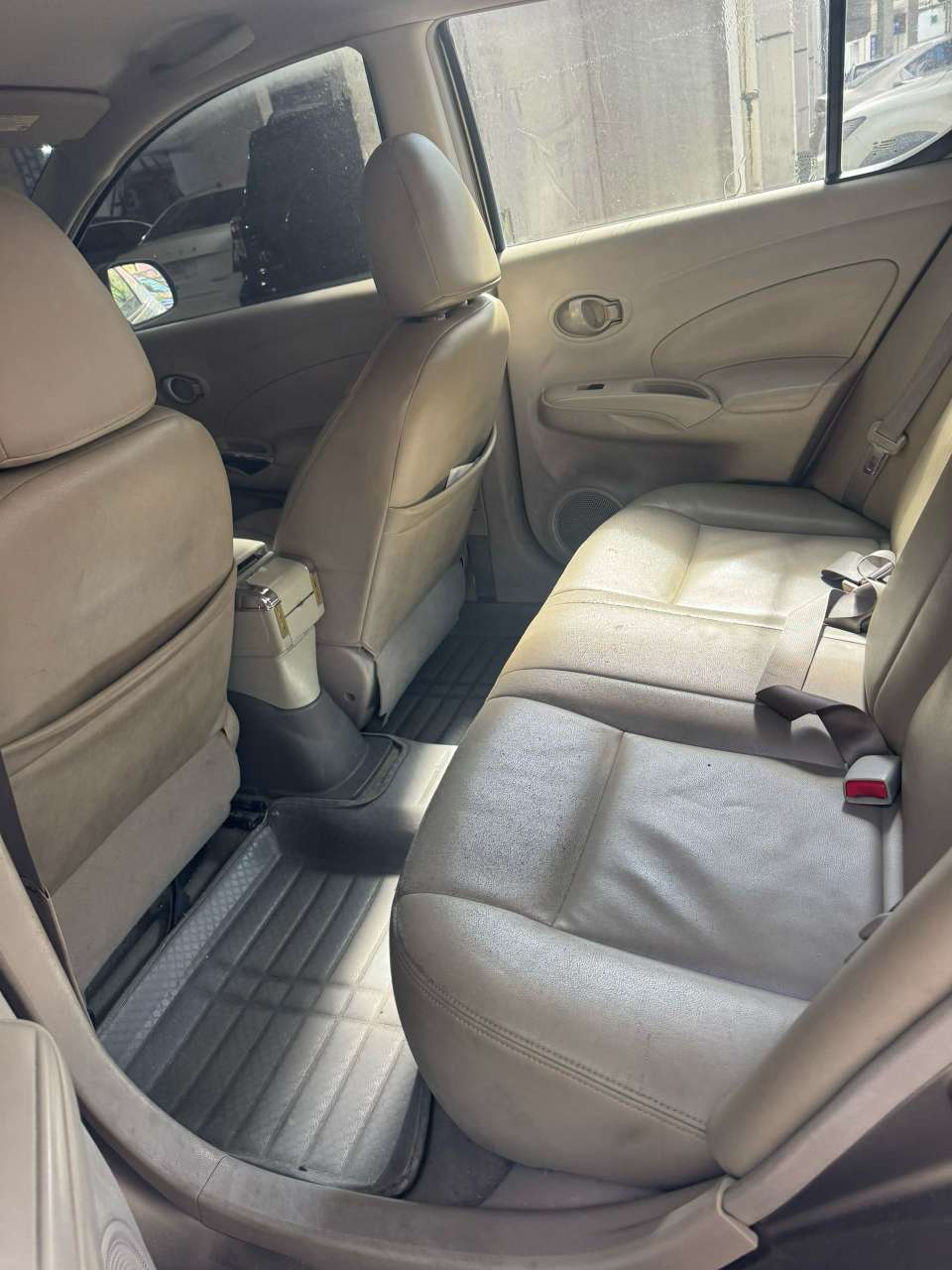 Nissan Sunny 2012 Manual Non-Powered Windows 5