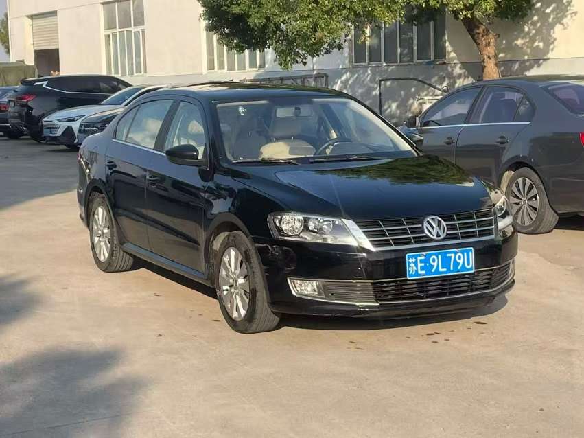 Volkswagen Lavida 1.4T Automatic Sunroof Trim 2