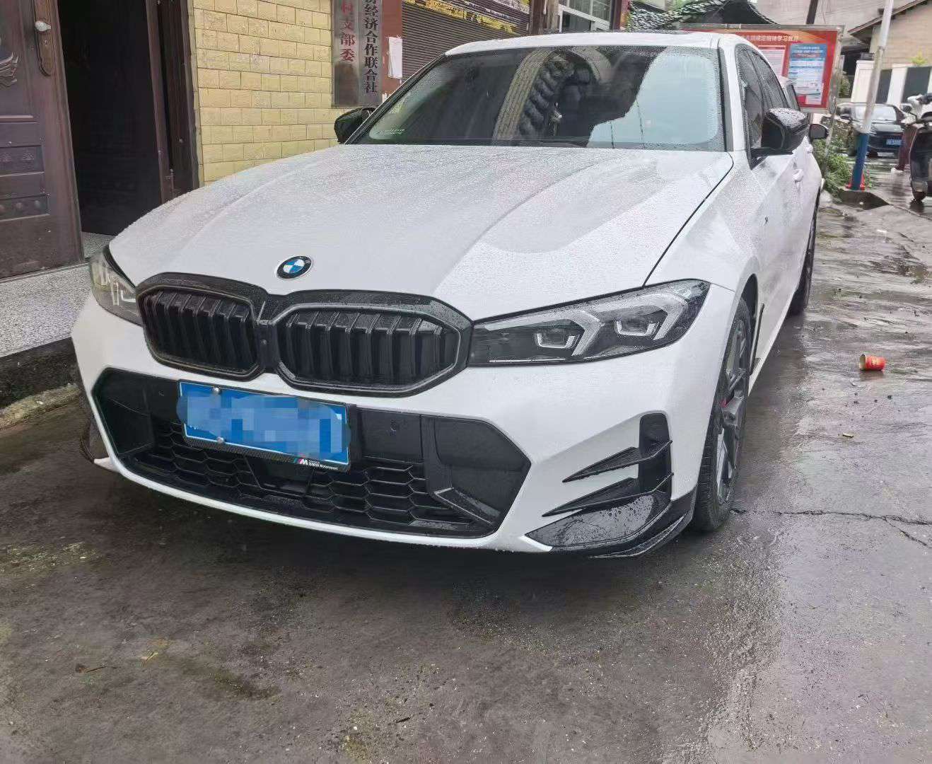 BMW 3 Series 2026 330Li M Sport Shadow