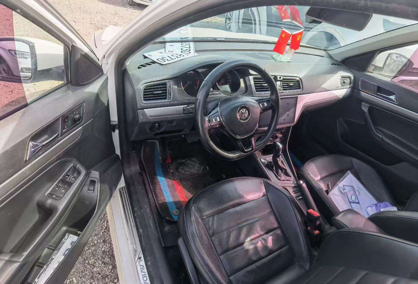 Volkswagen Lavida 1.6L Automatic 3