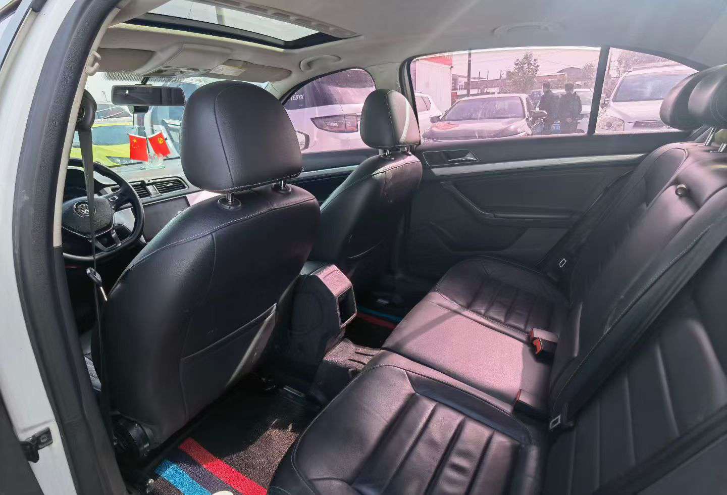 Volkswagen Lavida 1.6L Automatic 5