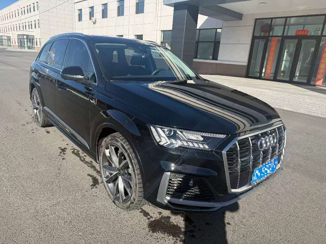 Audi Q7 2023 55 Sport