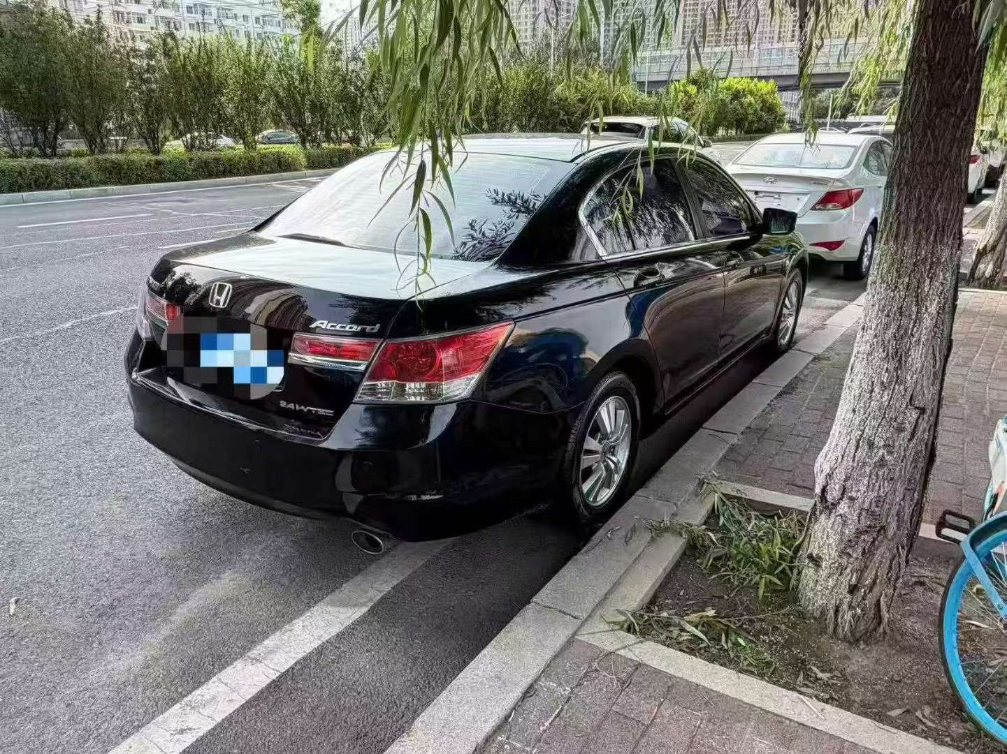 Honda Accord 2012 Automatic High Trim 4