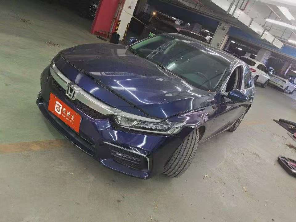 Honda Inspire 1.5T CVT 260TURBO Elegance