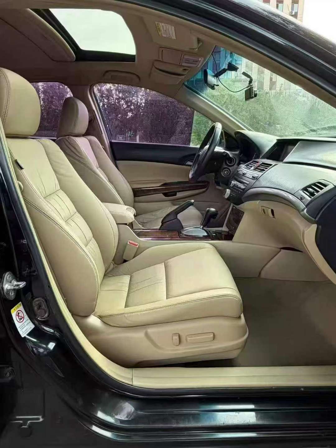 Honda Accord 2012 Automatic High Trim 8