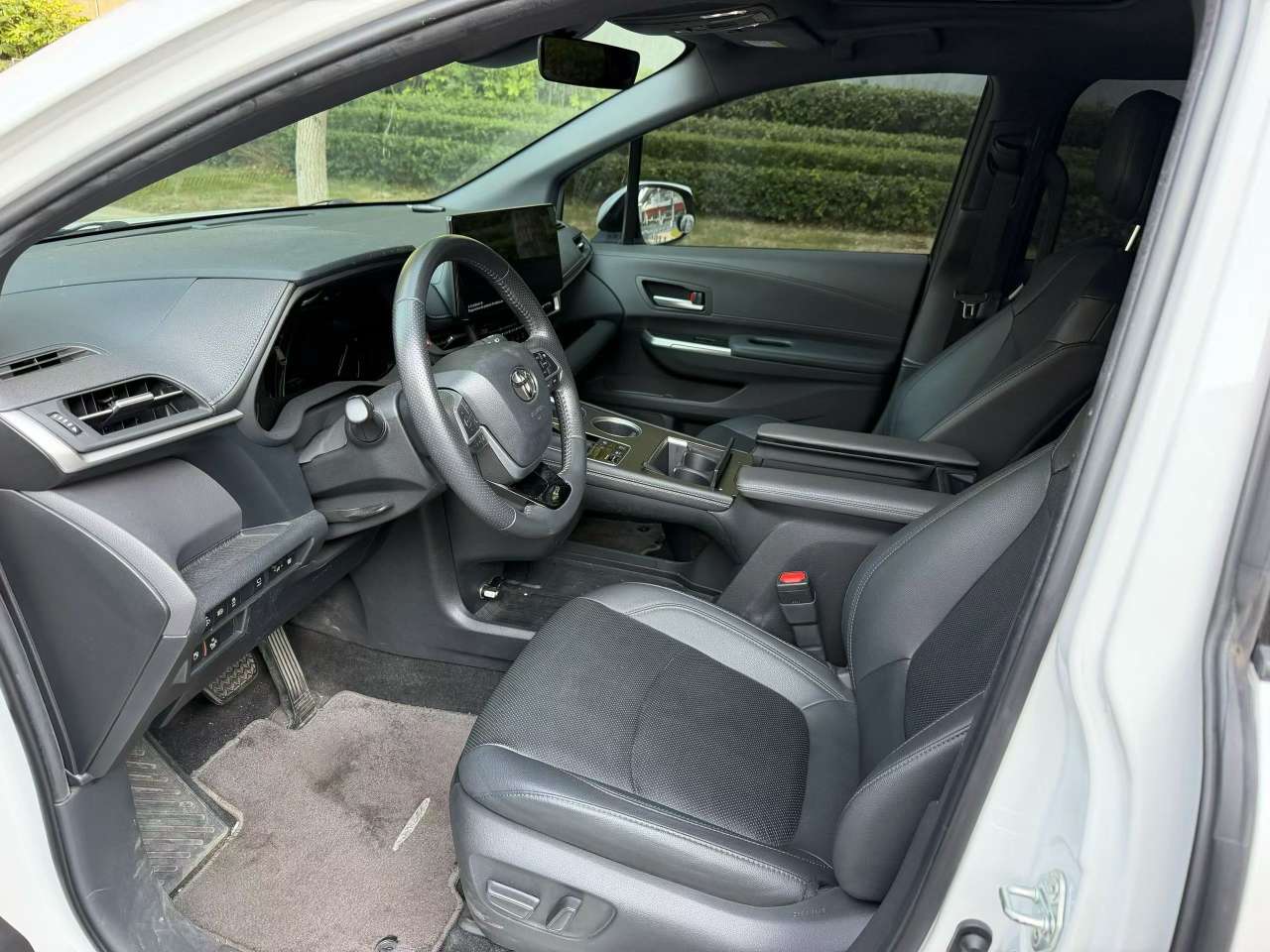 Toyota Sienna 2023 Luxury Edition 5