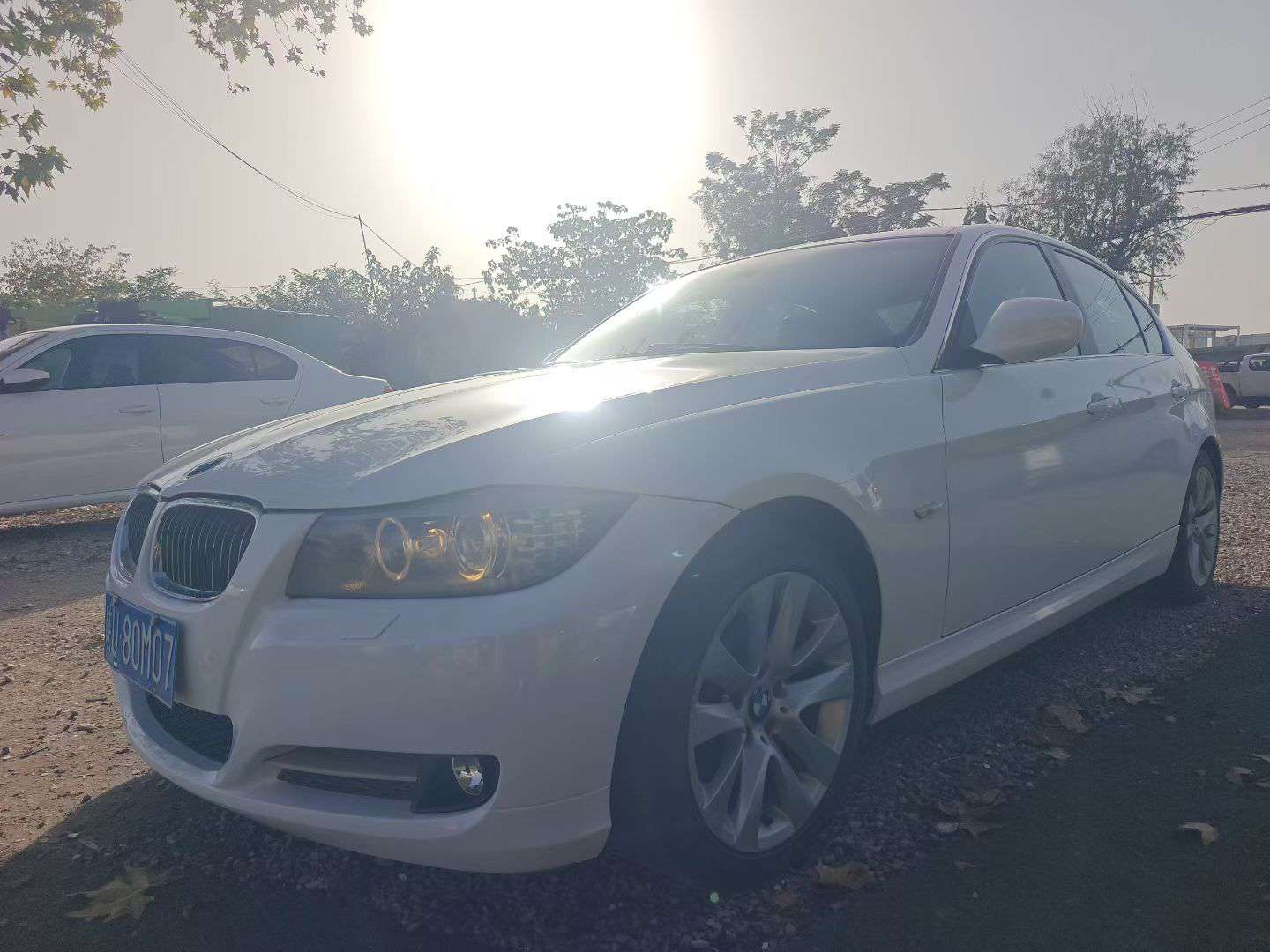 BMW 3 Series 320 Luxury Edition 2