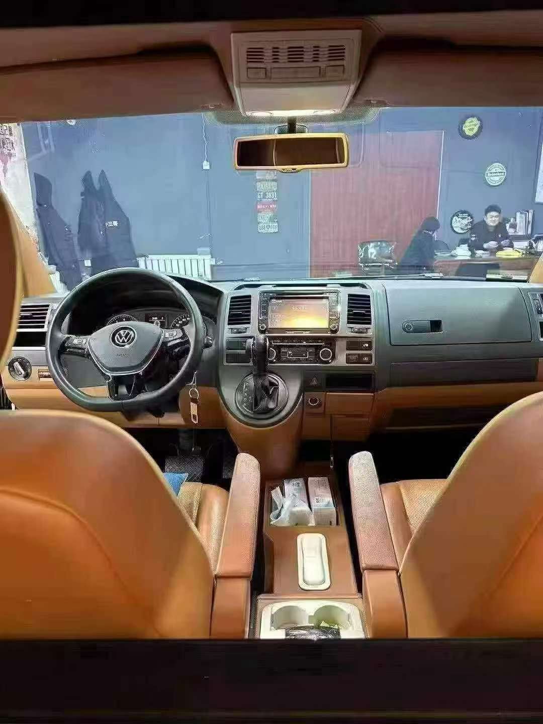 Volkswagen Caravelle 2016 2.0T 6 Seats 5
