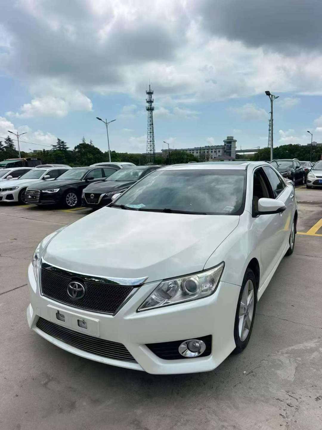 Toyota Camry 2.0L Automatic Sunroof 2