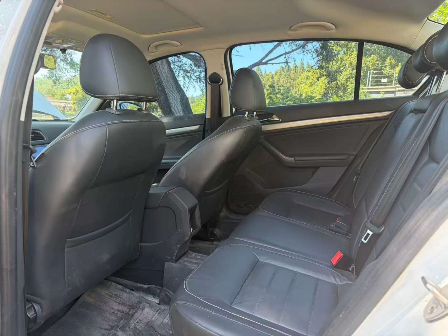 Volkswagen Lavida 2017 1.6L Automatic Comfort Edition 6