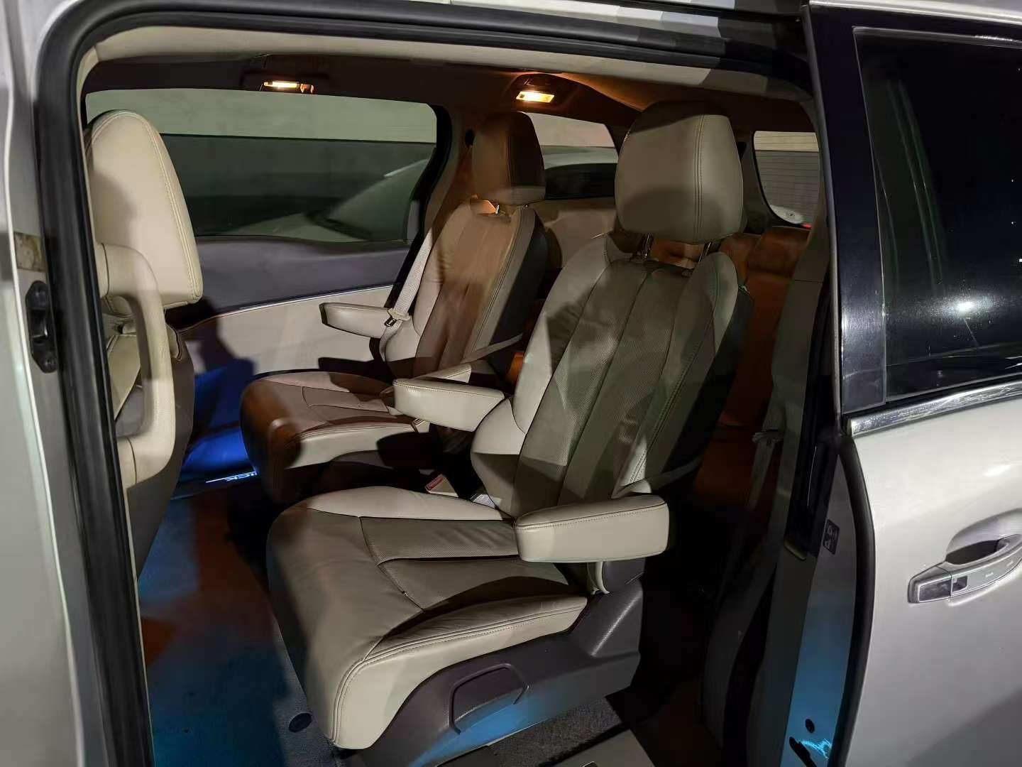 Buick GL8 2011 Flagship Edition 3.0 7