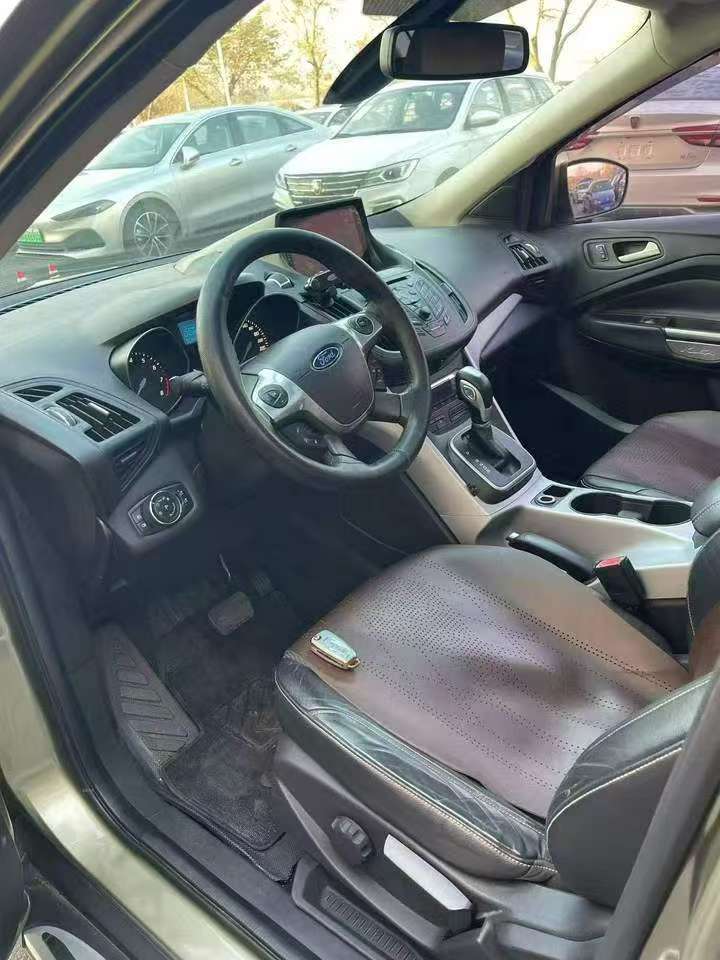 Ford Kuga 2013 1.6T Automatic 2WD 7