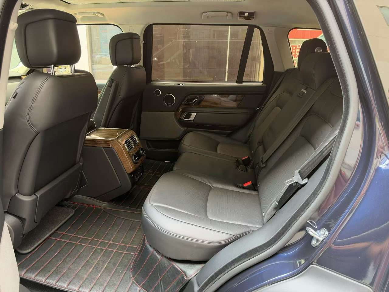 Land Rover Range Rover 3.0T Heritage Extended 4